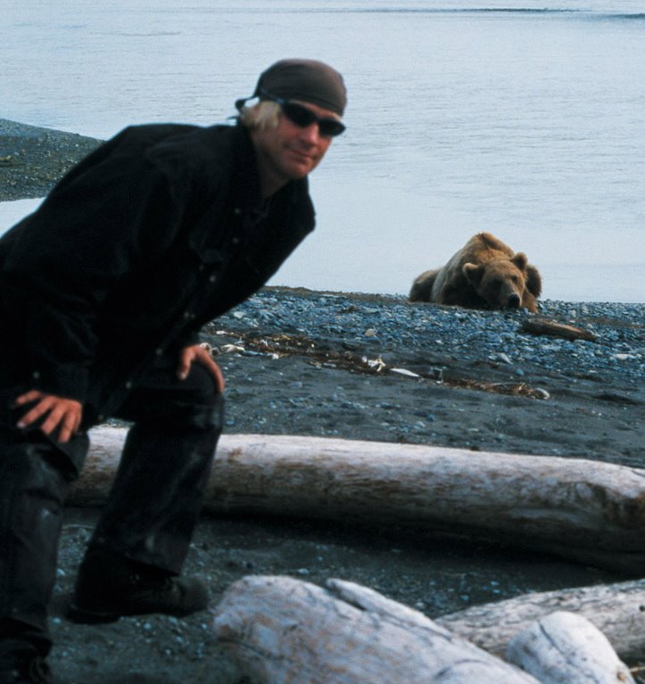 [Grizzly+Man.bmp]