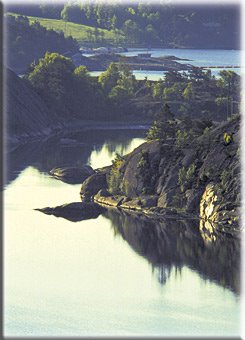 [munkebyfjord.jpg]