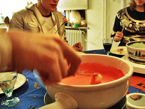 [halloween+fondue.JPG]