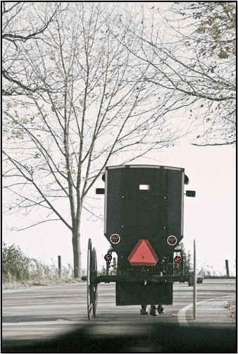 [Amish_on_road_jbarnett.jpg]