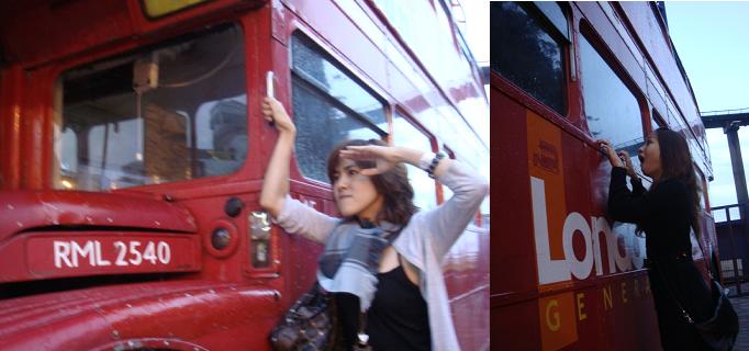 [Me+&+Elaine+Bus.JPG]