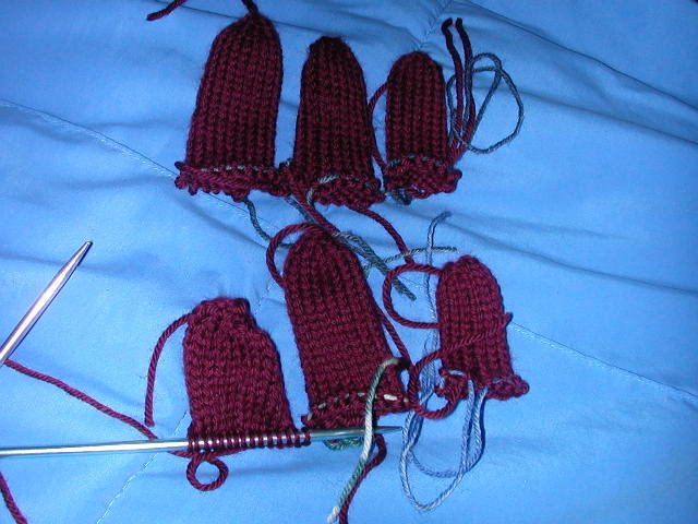 [knitting+013.JPG]
