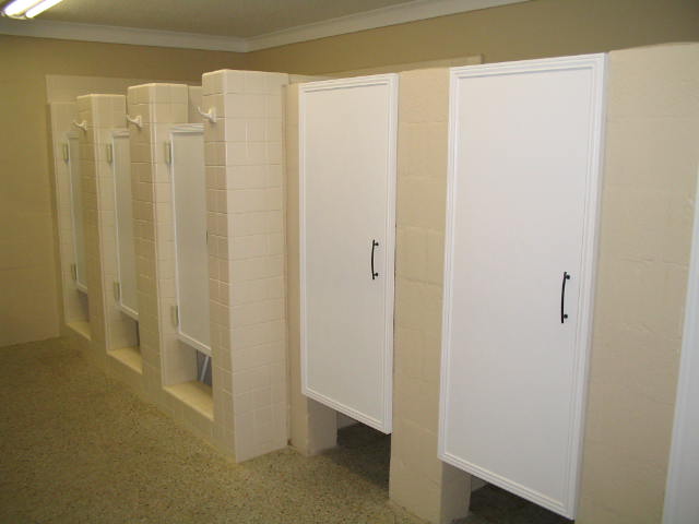 [Women's+renovated+bathroom+stalls.JPG]
