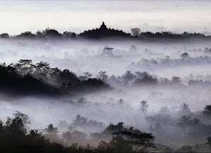 Borobudur Ning Awang-Awang