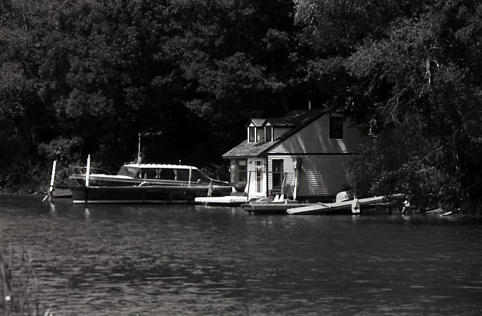 [Boat+House+on+Bronte+Creek.jpg]