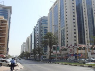 [AbuDhabi_Street2.JPG]