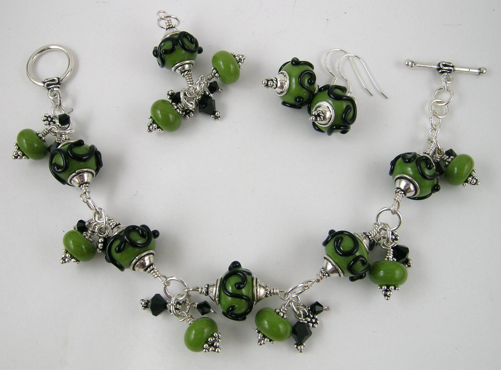 [green+bracelet+set.jpg]