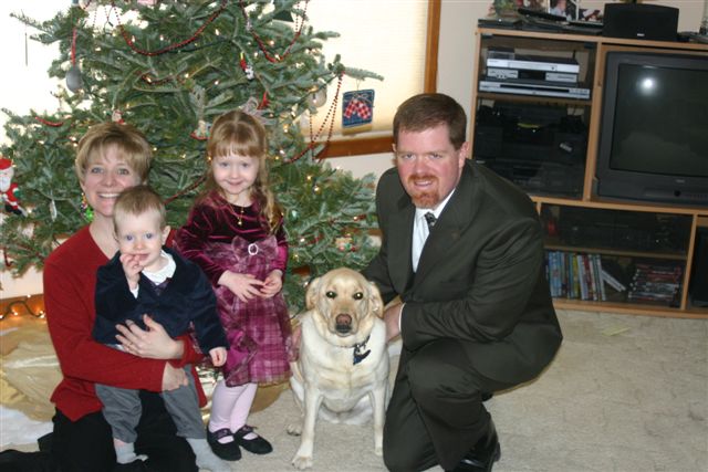 [Family+pic+w+Scout+2.JPG]