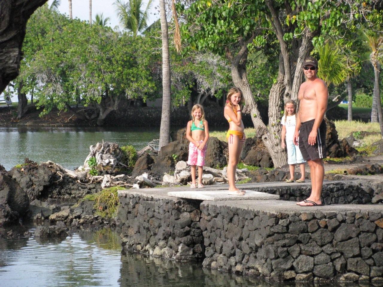 Girls and Dad at the Mauna Lani fish ponds