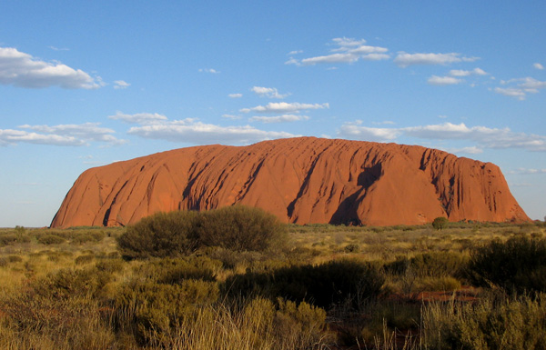 [Uluru-(3).jpg]