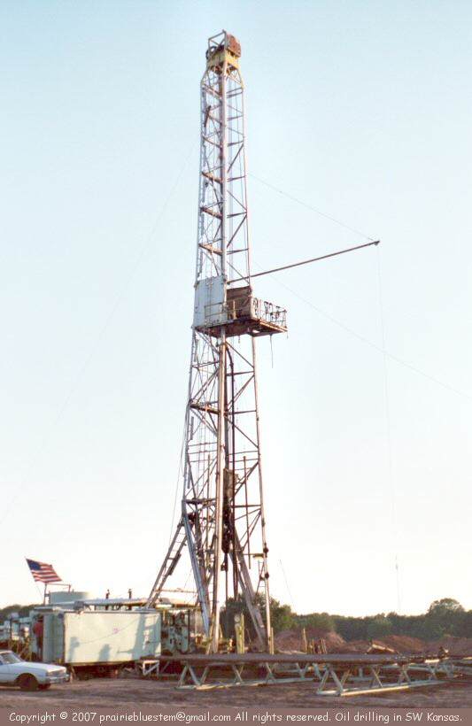 Oil well drilling rig