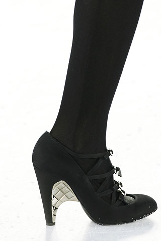 [Substantial+Heels+Chanel+1.jpg]