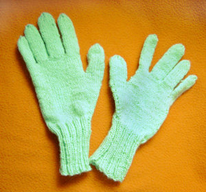 [gloves_small.jpg]