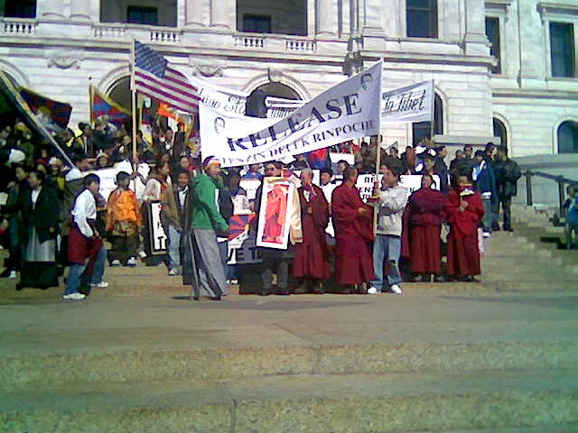 [03.10.2007.St.Paul.Tibet.Image016.jpg]
