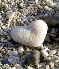 [Stone+heart+2.jpg]