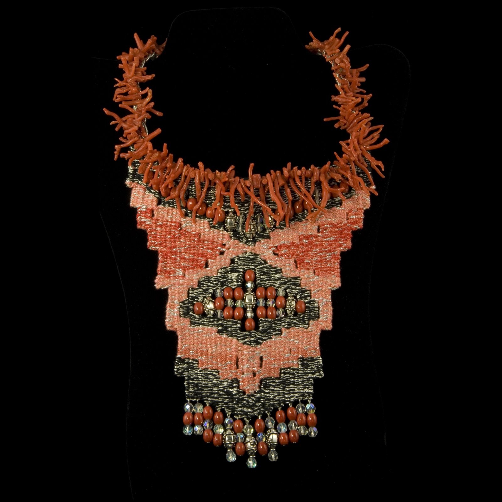 [woven+necklace+with+coral.jpg]