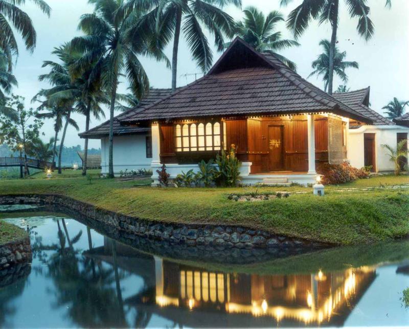 [Kumarakam+Resort,+Kottayam.jpg]