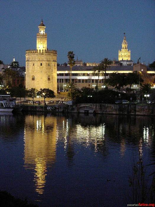 [Sevilla-Torre-del-oro-y-Giralda.jpg]