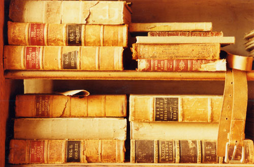 [antique_books.jpg]