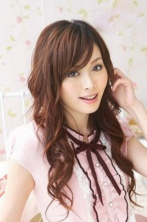 Curly Hairstyles with Japanese Fashion 1