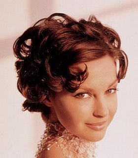 Celebrity hairstyles Ashley Judd 2