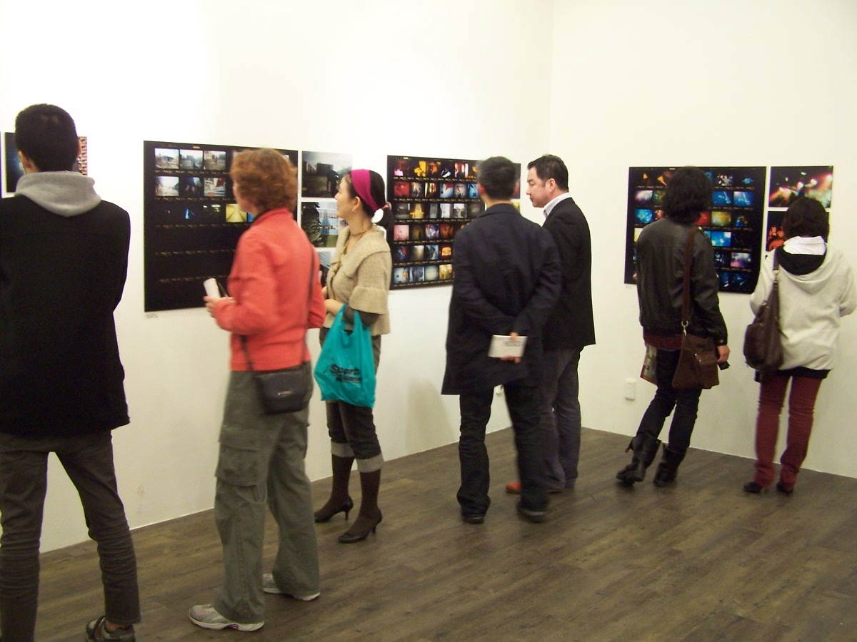 [12X36-A-local-lens-opening-night-ArtSpaceHue,+Seoul-1.jpg]
