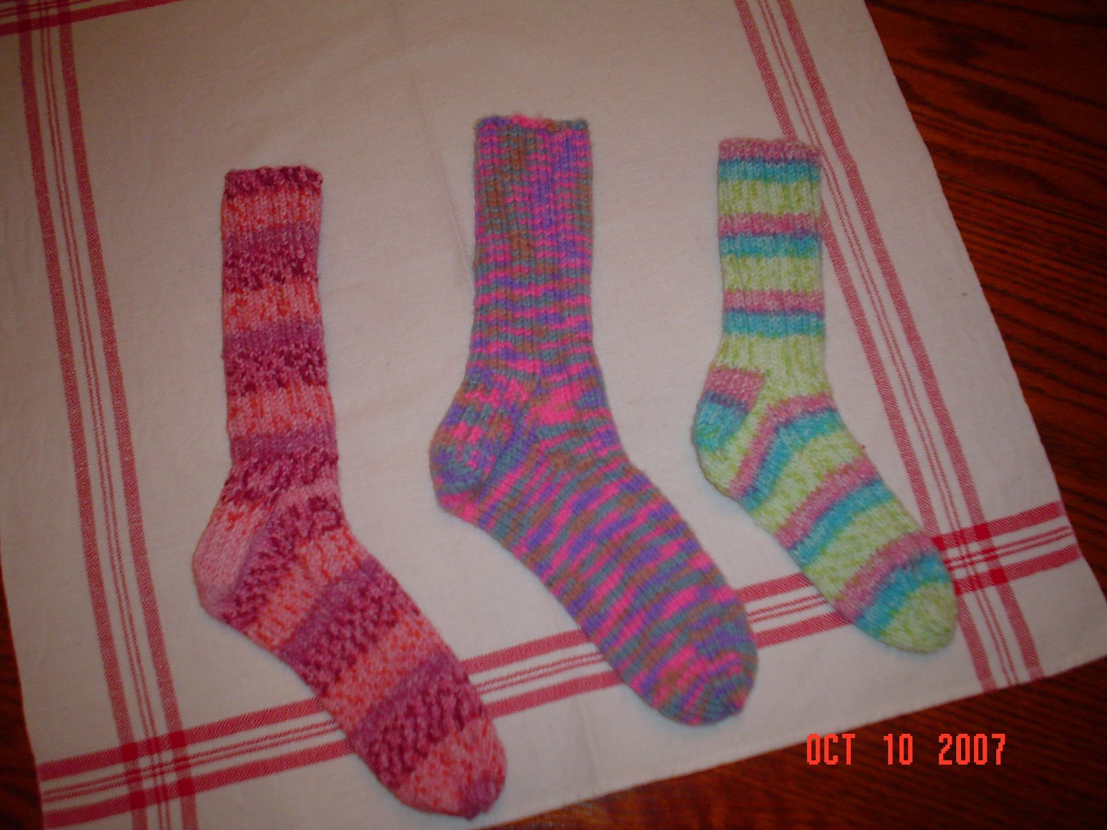 [Socks+for+Christmas+07+B.jpg]
