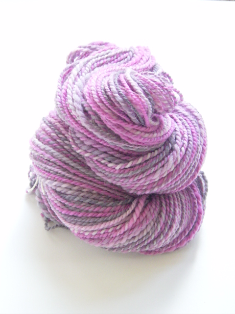 [pink+and+grey+yarn4.JPG]