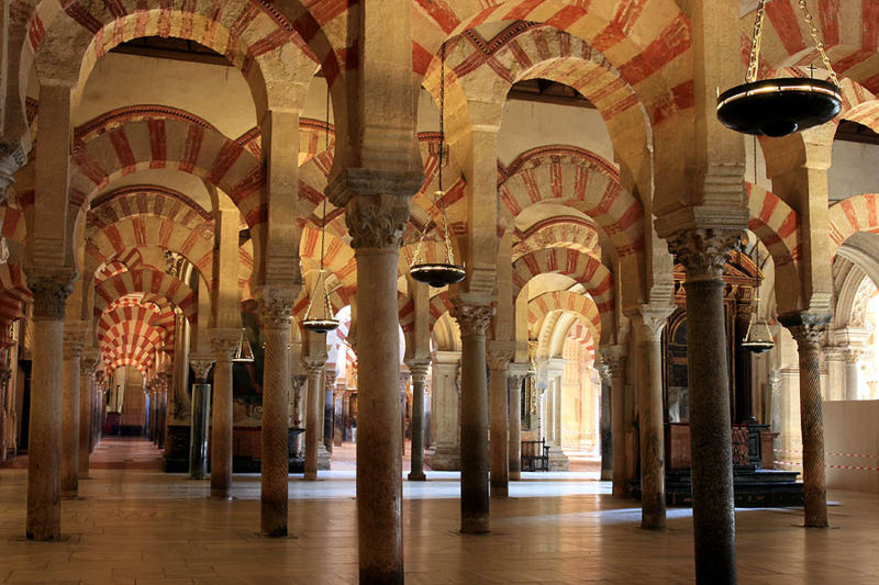 [800px-Interior_Mezquita_Cordoba_Spain.jpg]