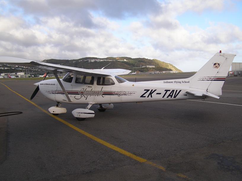 ZK-TAV Ardmore Flying School Cessna C172R