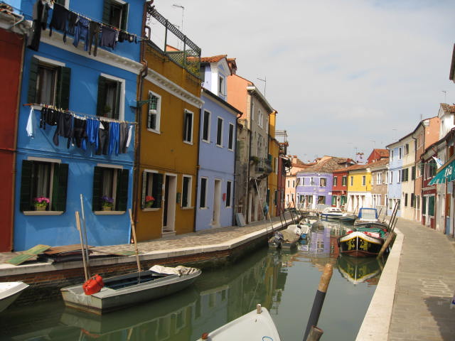 [Burano+color+canal.jpg]