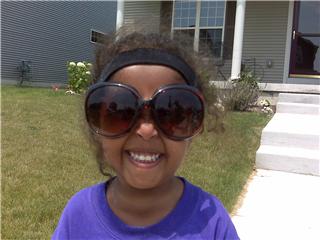 [Aaliyah+sun+glasses.jpg]