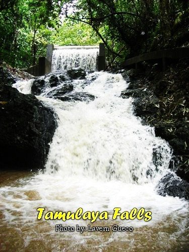 [Tamulaya+Falls,+Polio+Islands_sm.jpg]