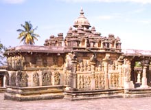 [Hoysaleswara+Temple.Karnataka.jpg]