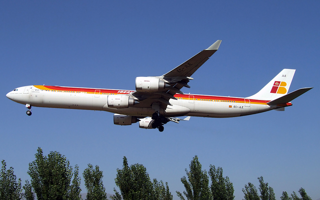 [Iberia_A343-600_EC-JLE.jpg]