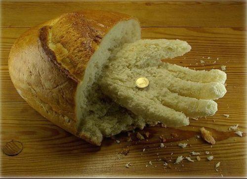 [alming+bread.jpg]