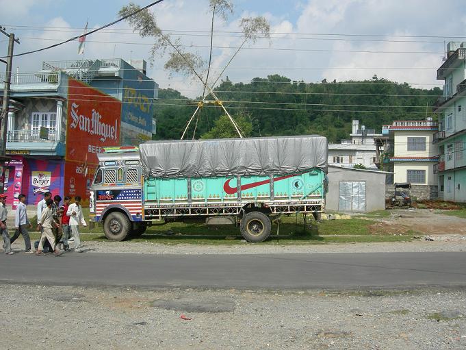 [nepal-camionnike.jpg]