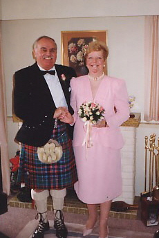 [Tom+&+Mary+Donaldson+going+to+a+wedding+1995.jpg]