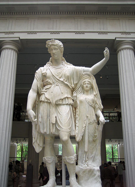 [432px-Roman_Statue.jpg]