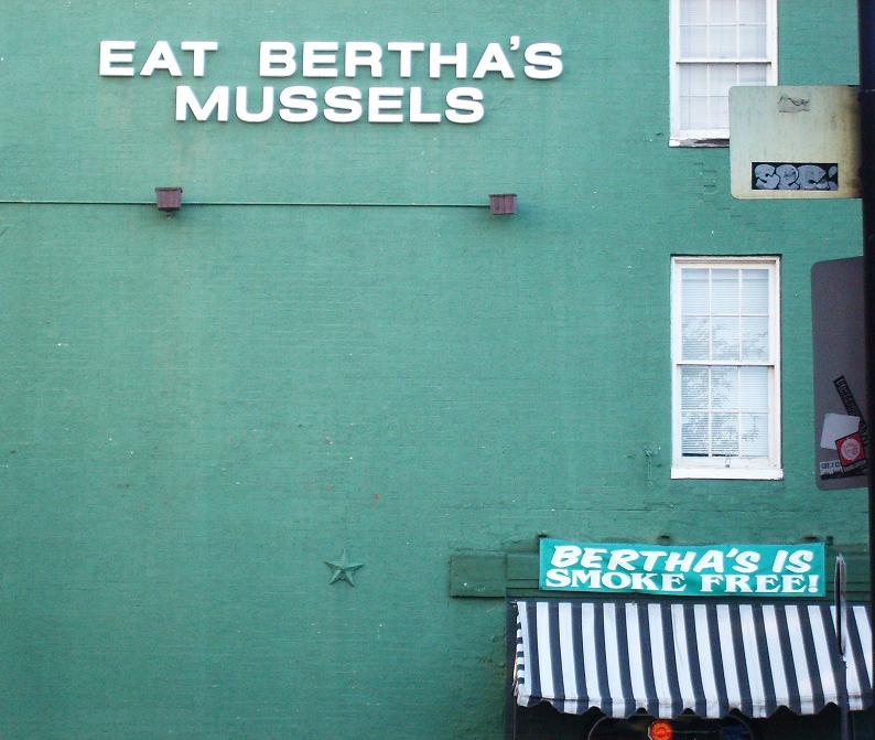 [eat+bertha's+mussels.jpg]