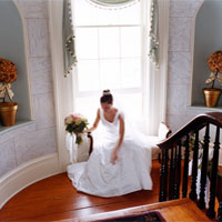 [bride-stairwell.jpg]
