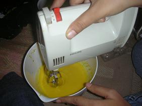 [kocok+kuning+telur+dan+mustard.jpg]