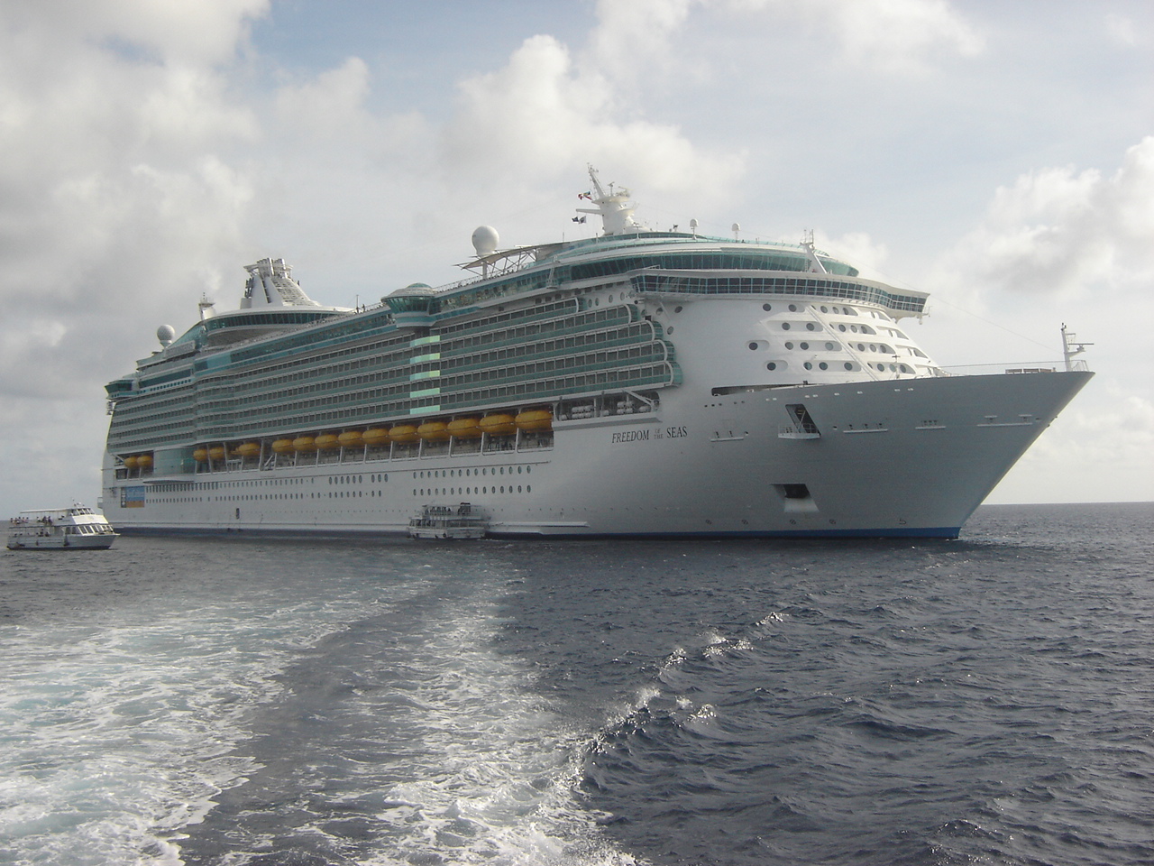 [Cruise+2007+065.JPG]