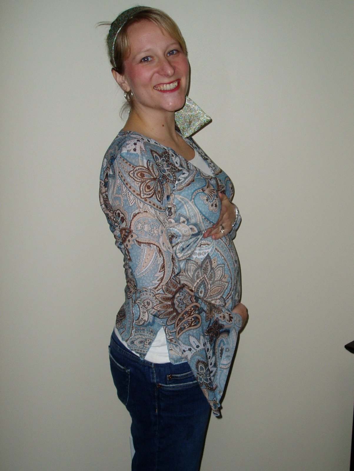 [2007+march+18+weeks+pregnant+cropped.jpg]