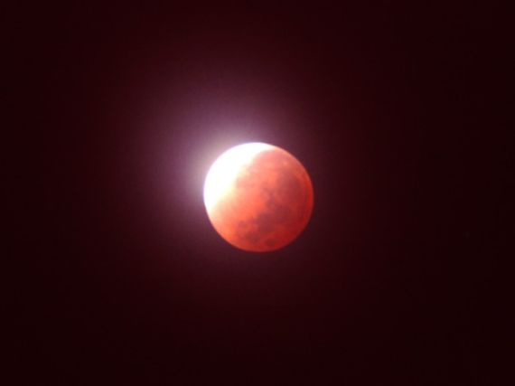 [fot_eclipse_lunar.jpg]