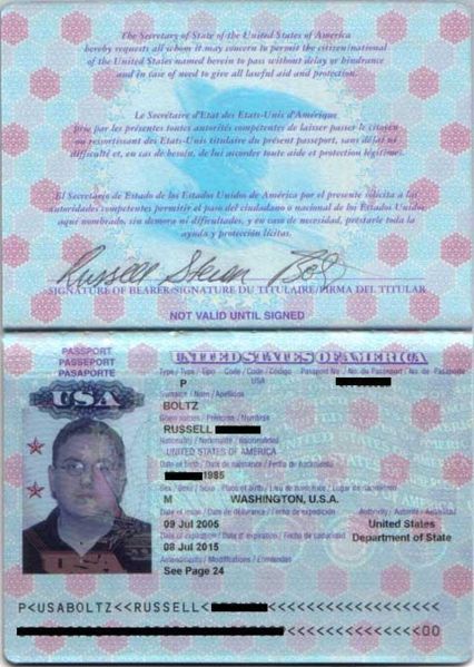[426px-Interior_of_US_Passport.JPG]