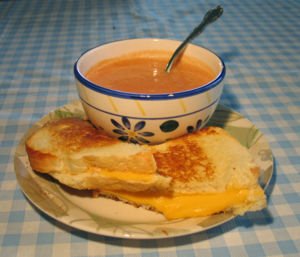 [300px-Grilled_cheese_with_soup.jpg]