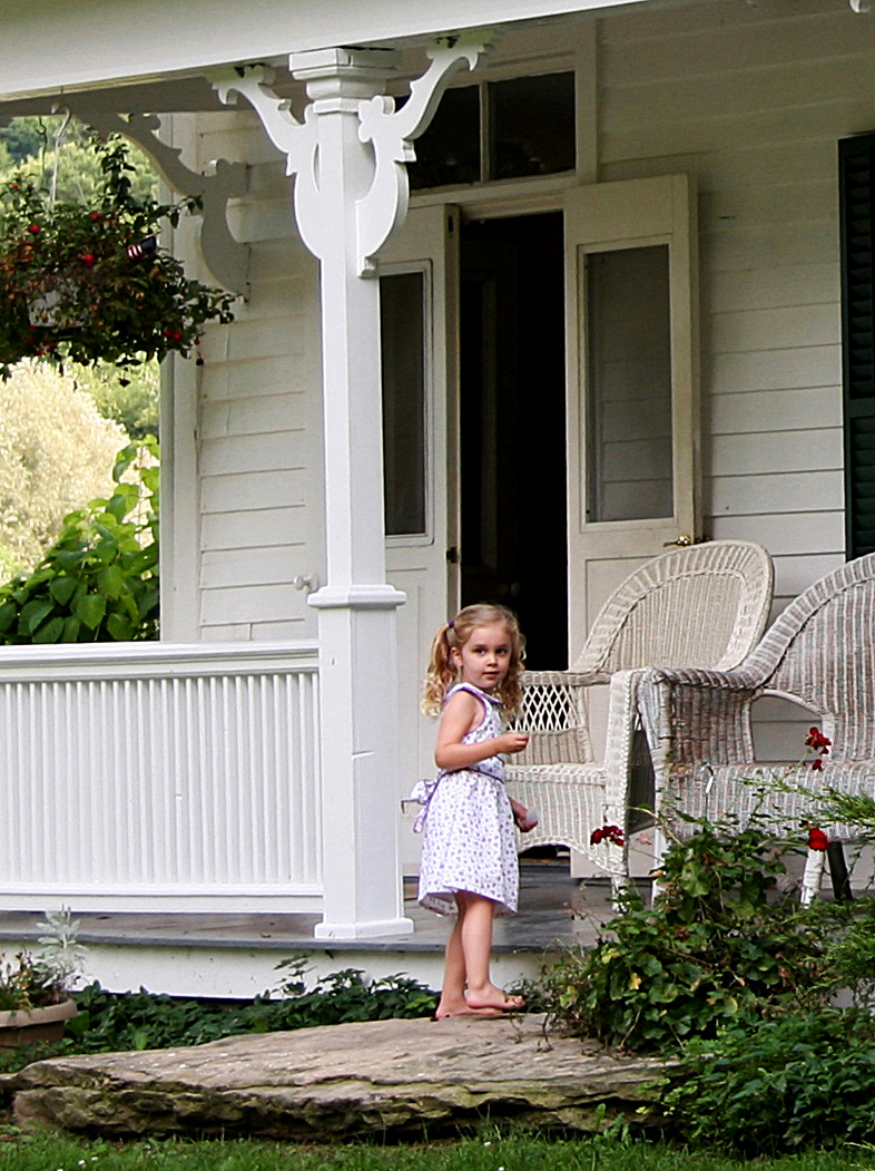 [Abby+on+porch-cropped.jpg]