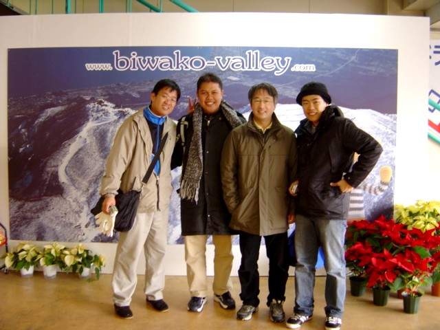 [ayah+with+Mr+Yoshimura.jpg]