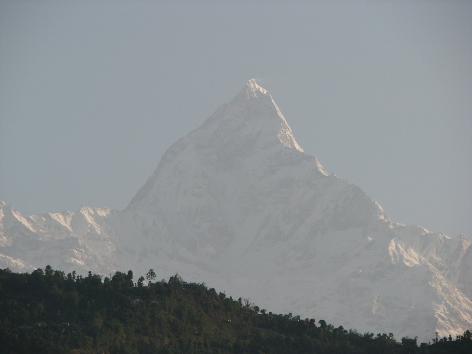 [Annapurna_View_Pokhara.JPG]